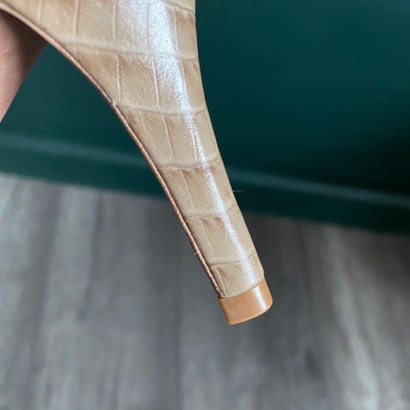 Beige Tory Burch pumps - Picture 5 of 7